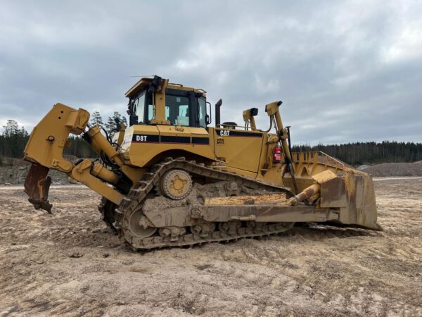 CAT D8T puskukone - Image 3