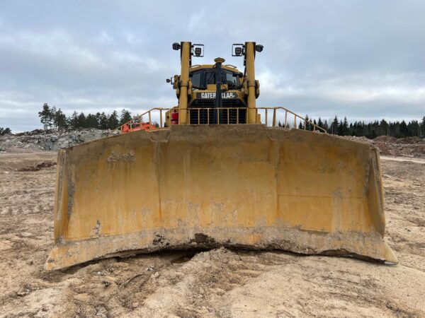 CAT D8T puskukone - Image 4