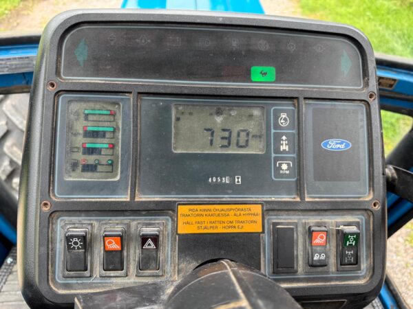 Ford 6810 4x4 - Image 12