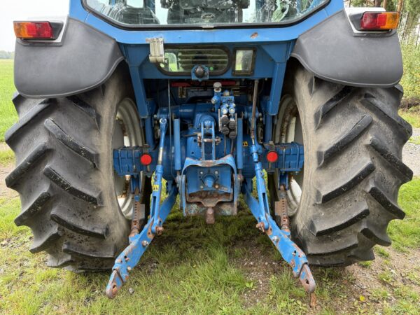 Ford 6810 4x4 - Image 9